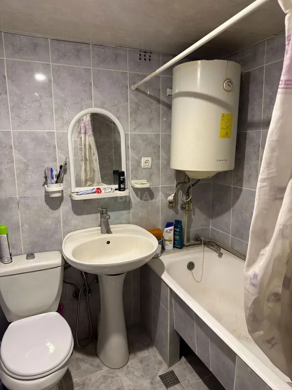 Kirayə verilir 2 otaqlı mənzil 68 m²