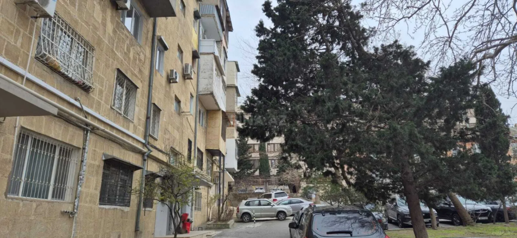 Satılır 3 otaqlı mənzil 85 m²