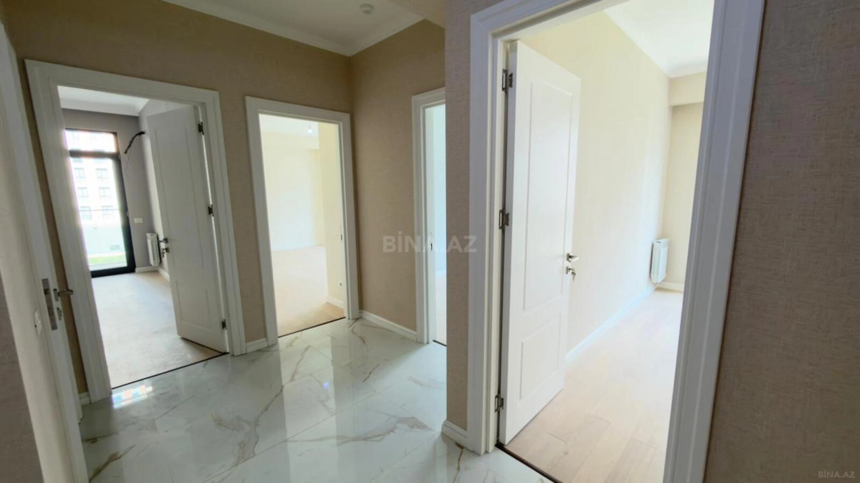 Satılır 3 otaqlı mənzil 83 m²