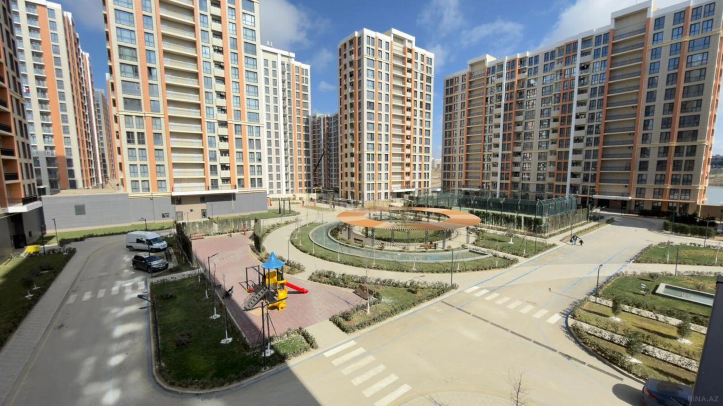 Satılır 3 otaqlı mənzil 83 m²