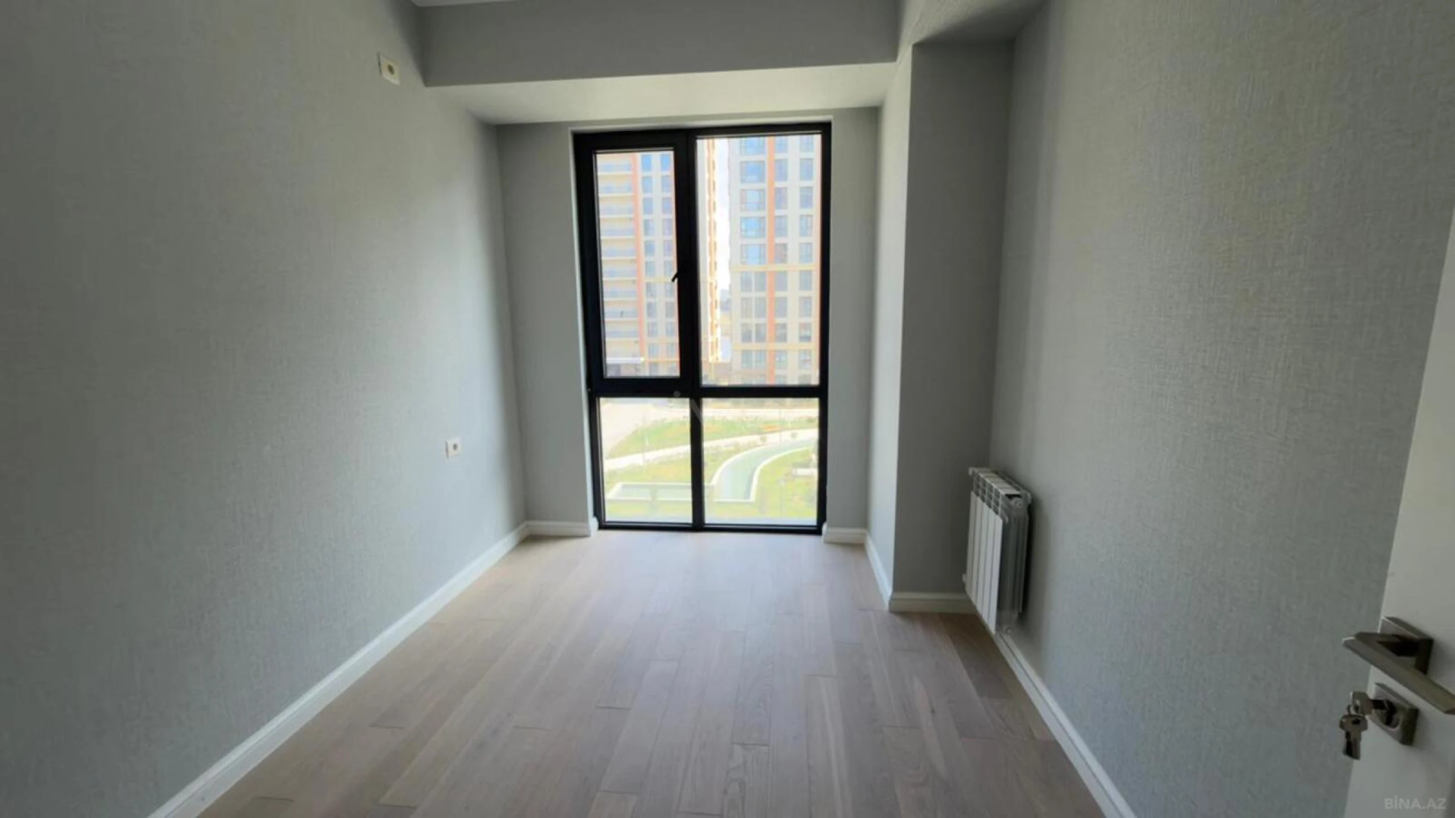 Satılır 3 otaqlı mənzil 83 m²