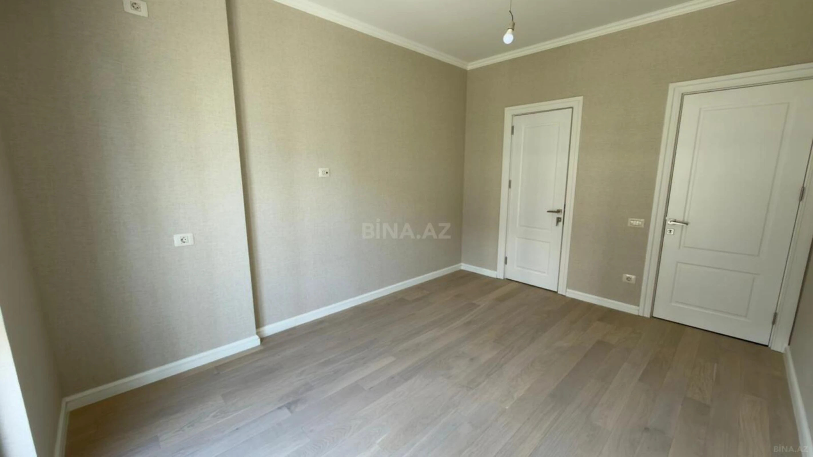 Satılır 3 otaqlı mənzil 83 m²