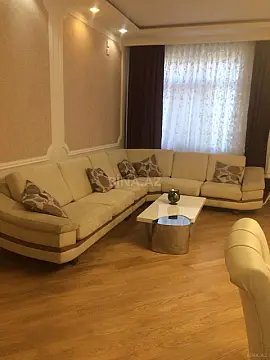Kirayə verilir 4 otaqlı mənzil 190 m²
