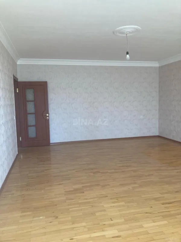 Satılır 3 otaqlı mənzil 105 m²