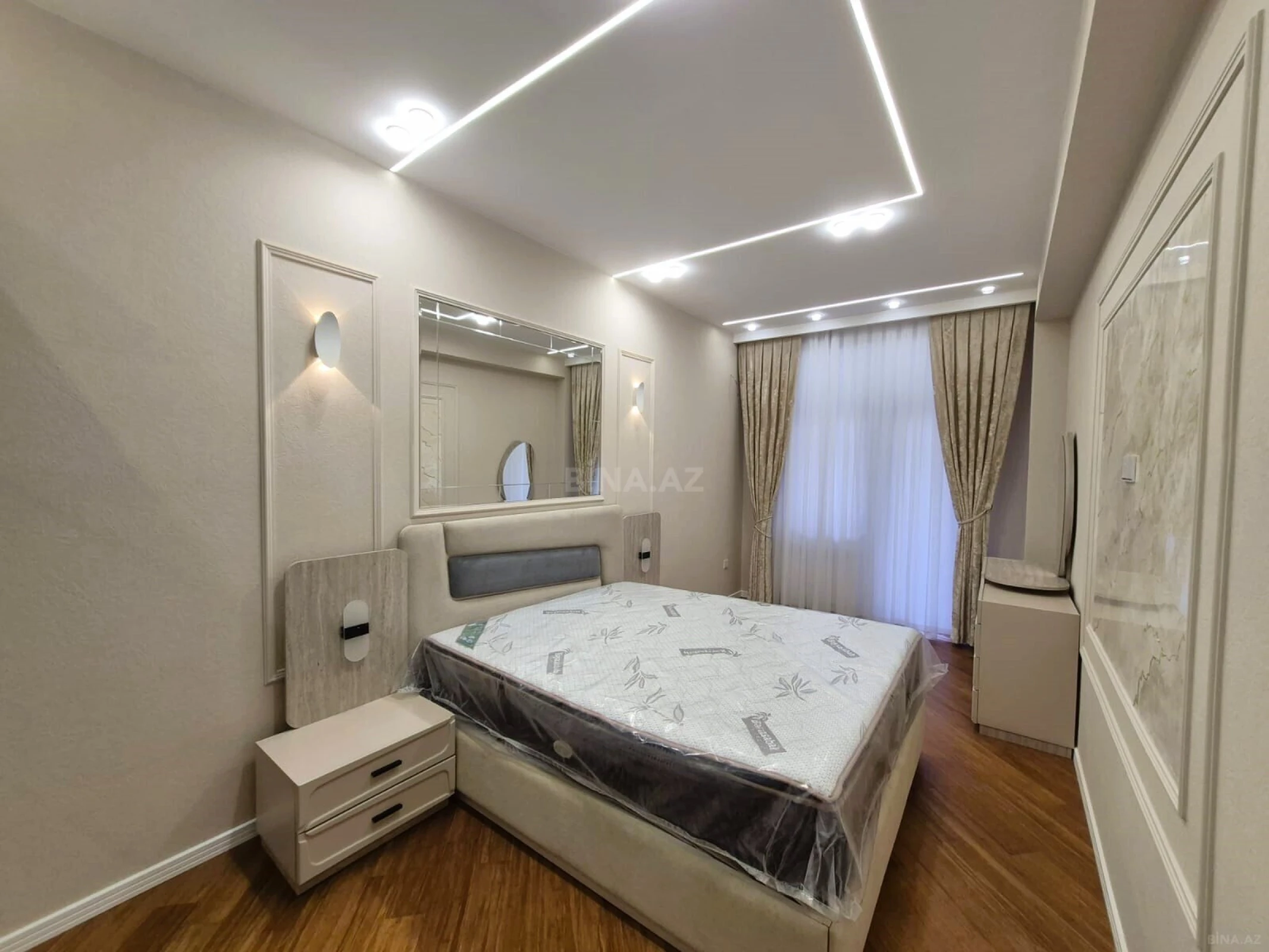 Satılır 2 otaqlı mənzil 68 m²