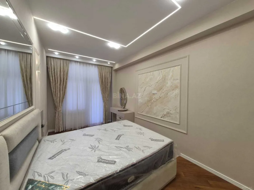 Satılır 2 otaqlı mənzil 68 m²