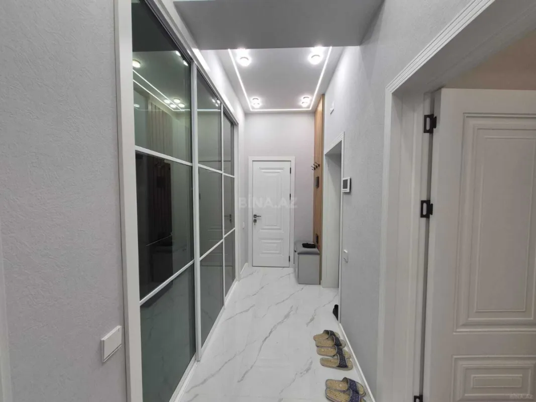 Satılır 2 otaqlı mənzil 68 m²