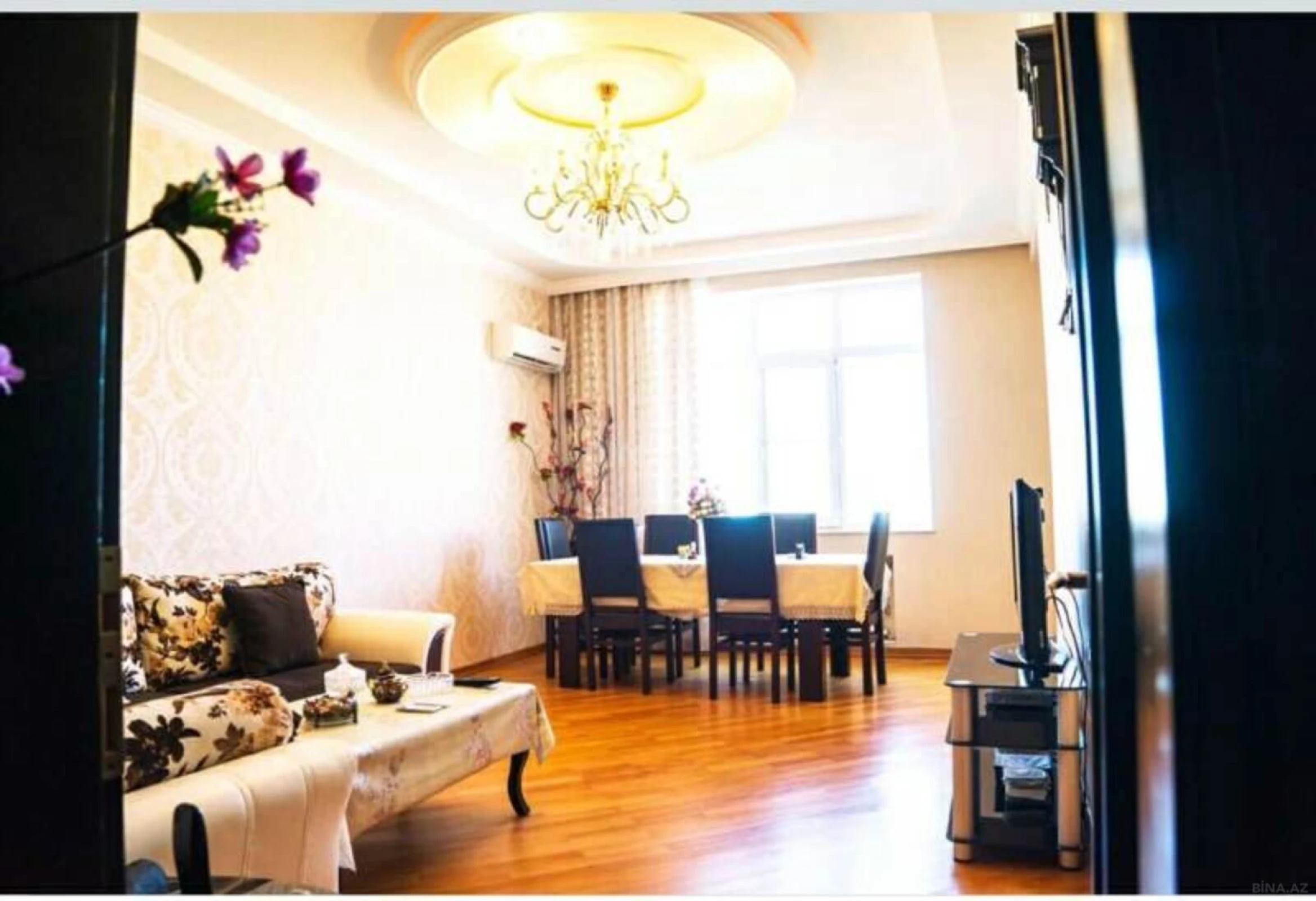Kirayə verilir 2 otaqlı mənzil 70 m²