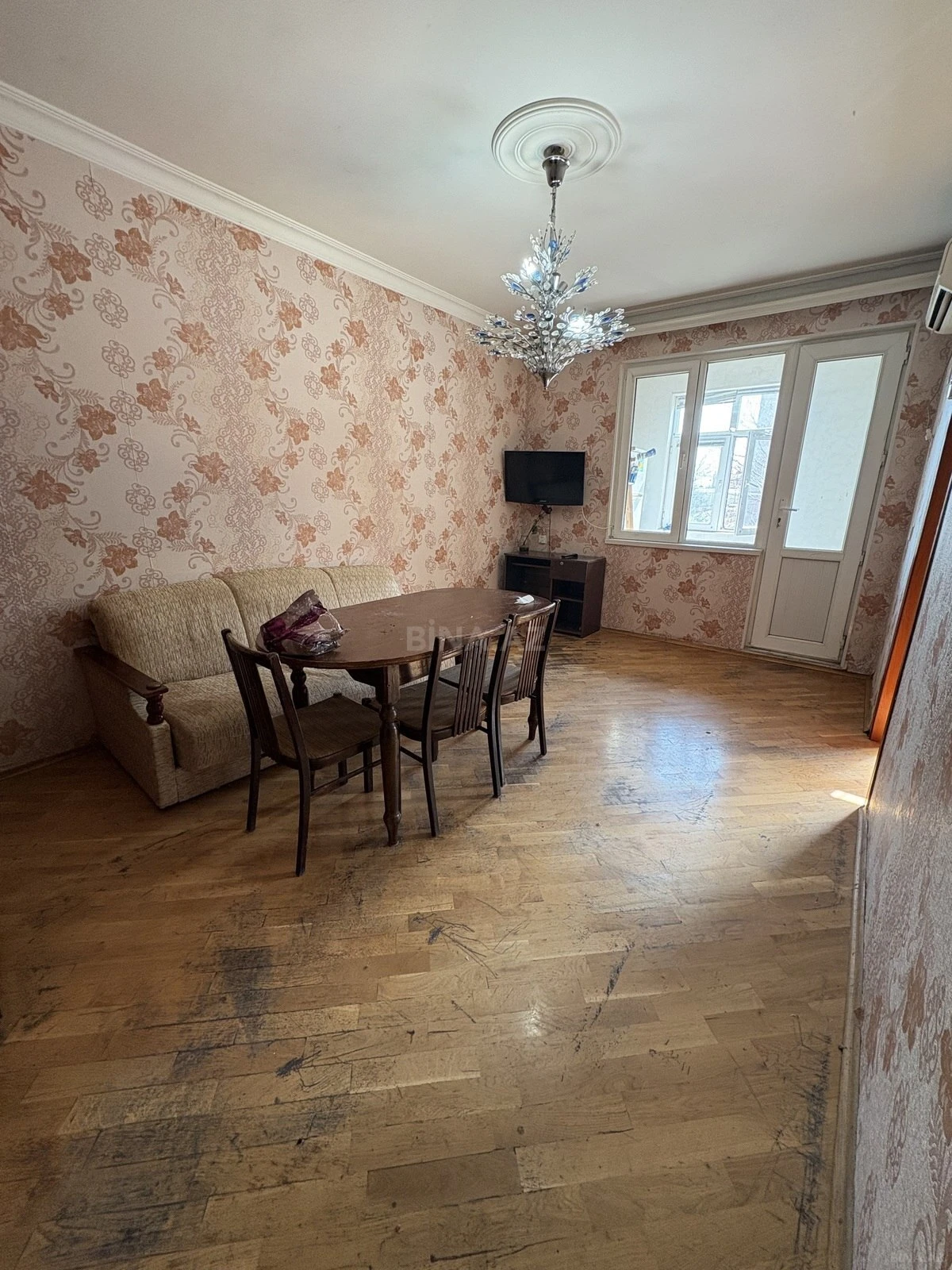 Kirayə verilir 2 otaqlı mənzil 35 m²