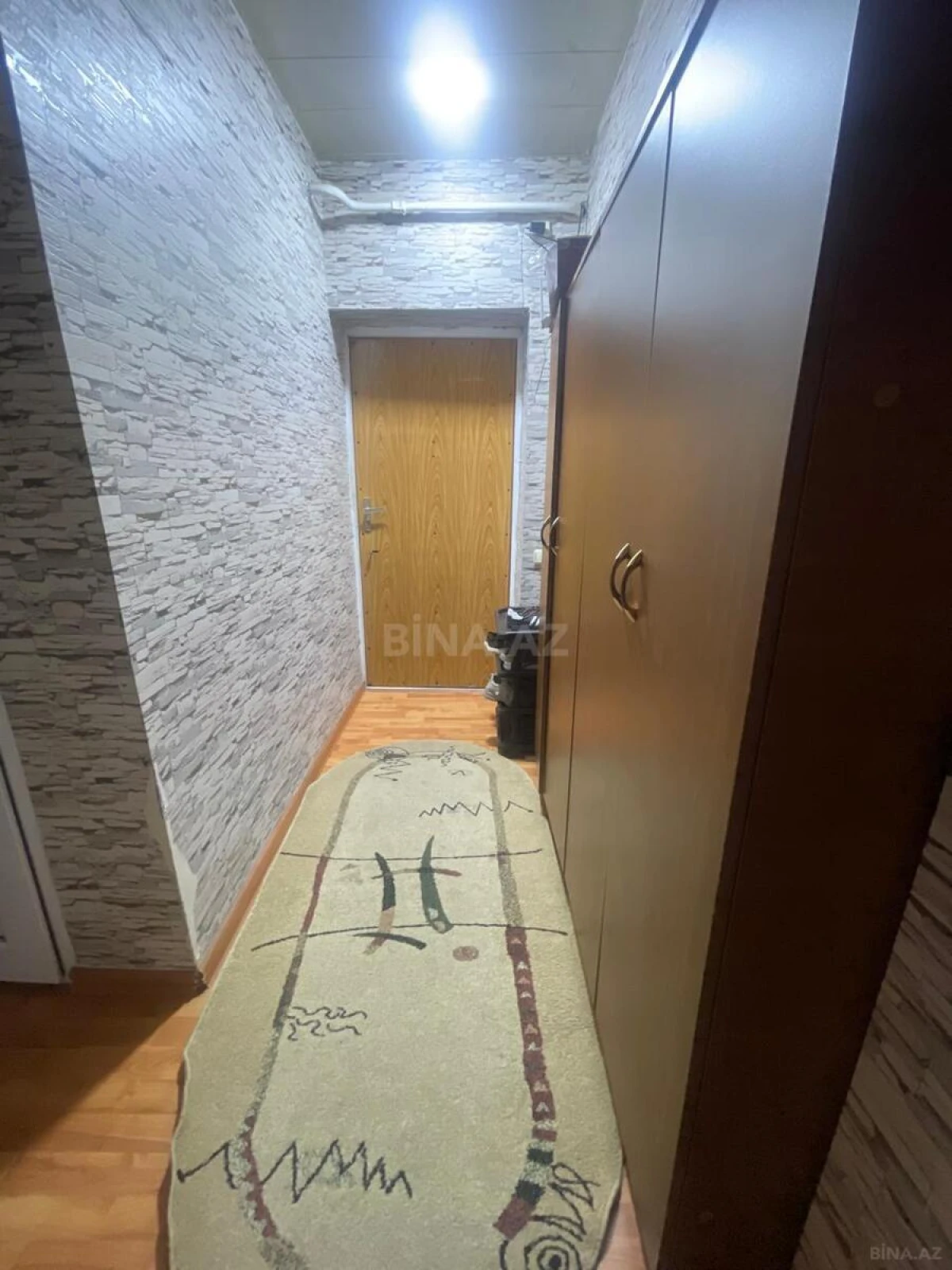 Satılır 2 otaqlı mənzil 42.8 m²