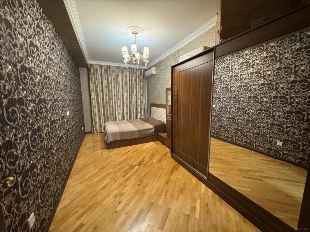 Kirayə verilir 3 otaqlı mənzil 108 m²