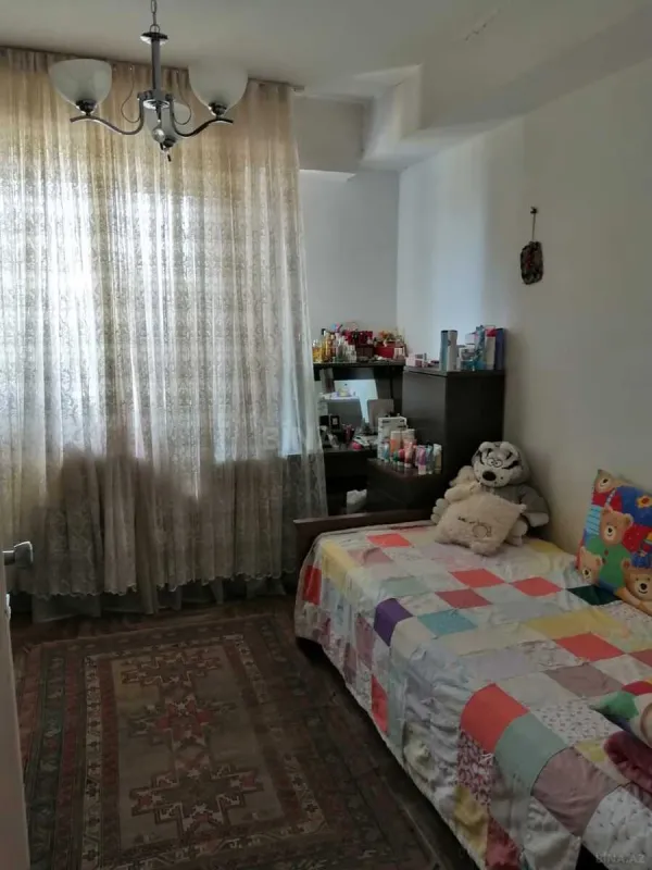 Satılır 3 otaqlı mənzil 90 m²