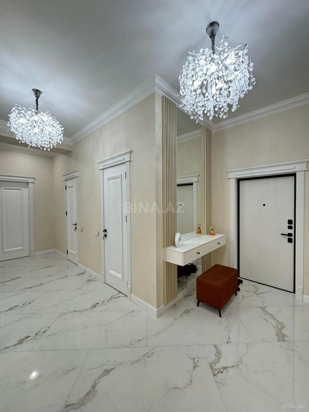 Satılır 3 otaqlı mənzil 120 m²