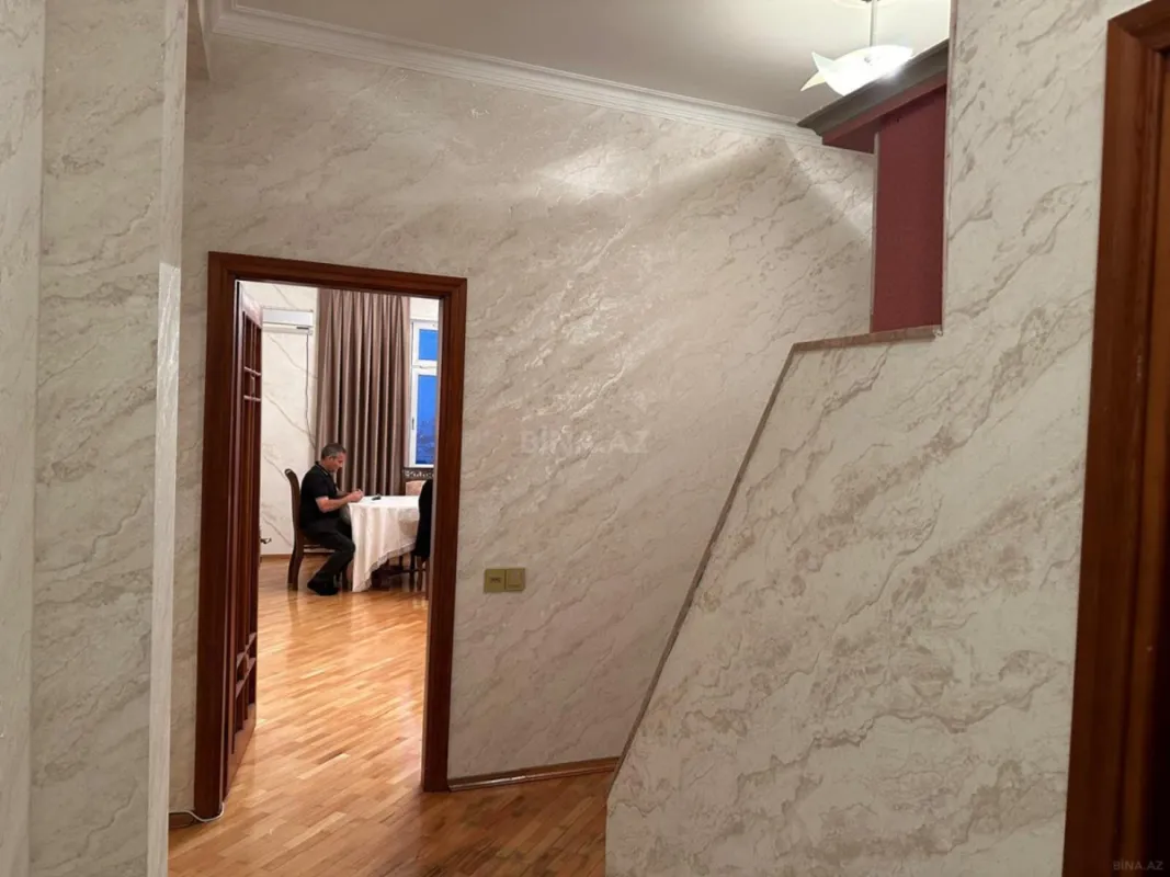 Kirayə verilir 2 otaqlı mənzil 65 m²