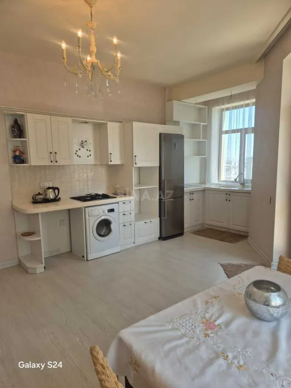 Satılır 3 otaqlı mənzil 76 m²