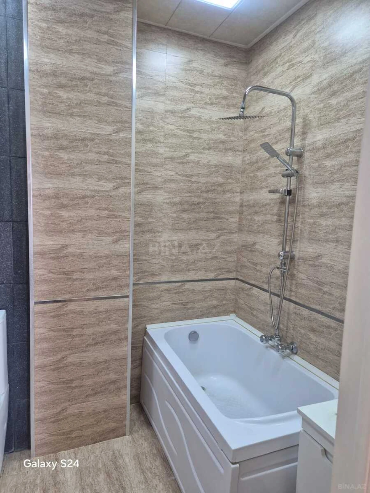 Satılır 3 otaqlı mənzil 76 m²