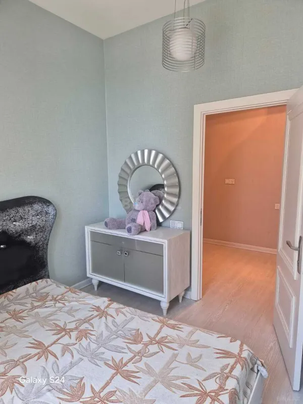 Satılır 3 otaqlı mənzil 76 m²