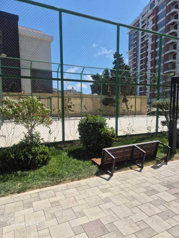 Satılır 3 otaqlı mənzil 76 m²