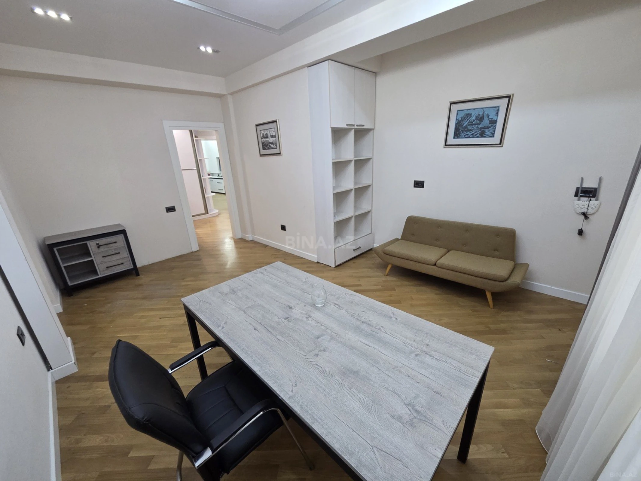 Kirayə verilir 3 otaqlı ofis 130 m²