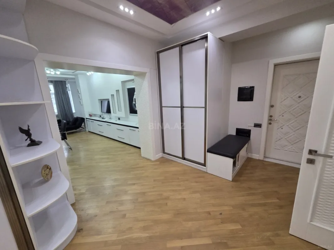 Kirayə verilir 3 otaqlı ofis 130 m²