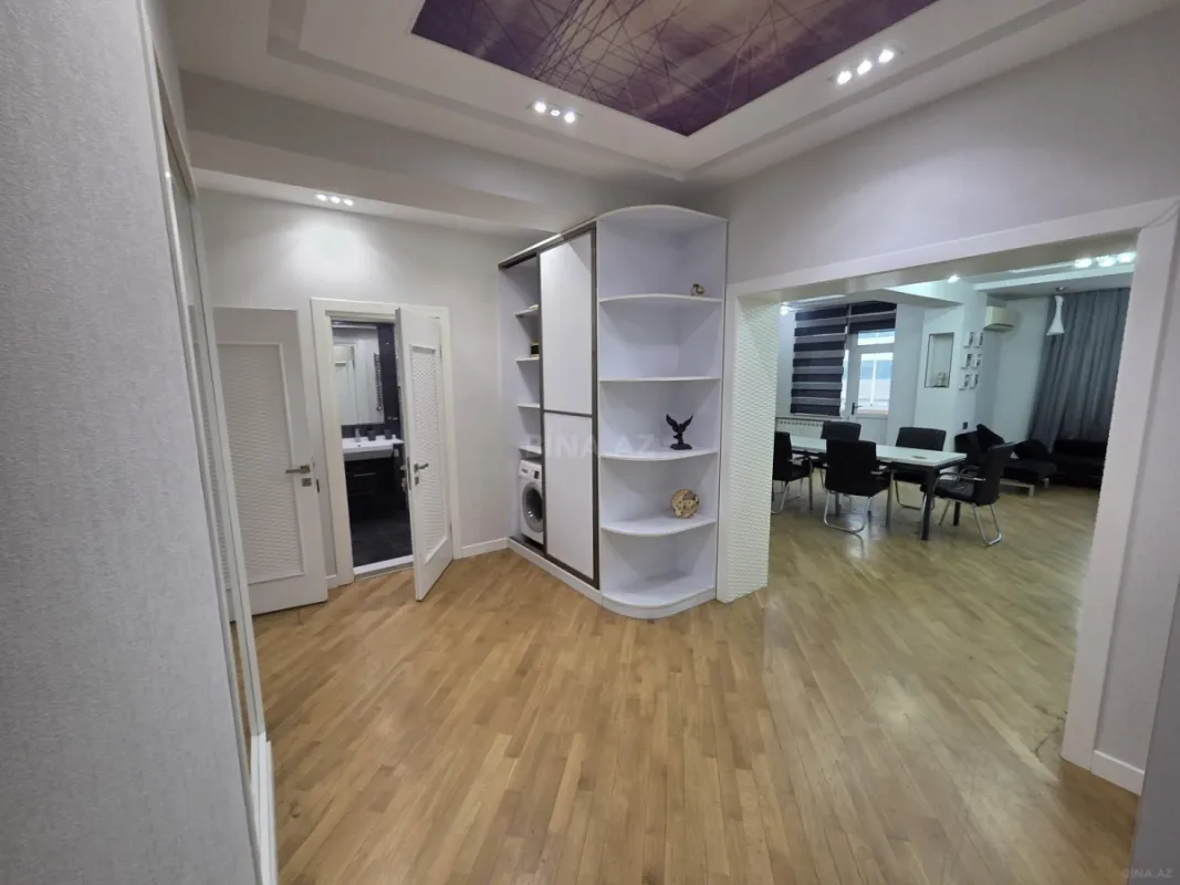 Kirayə verilir 3 otaqlı ofis 130 m²
