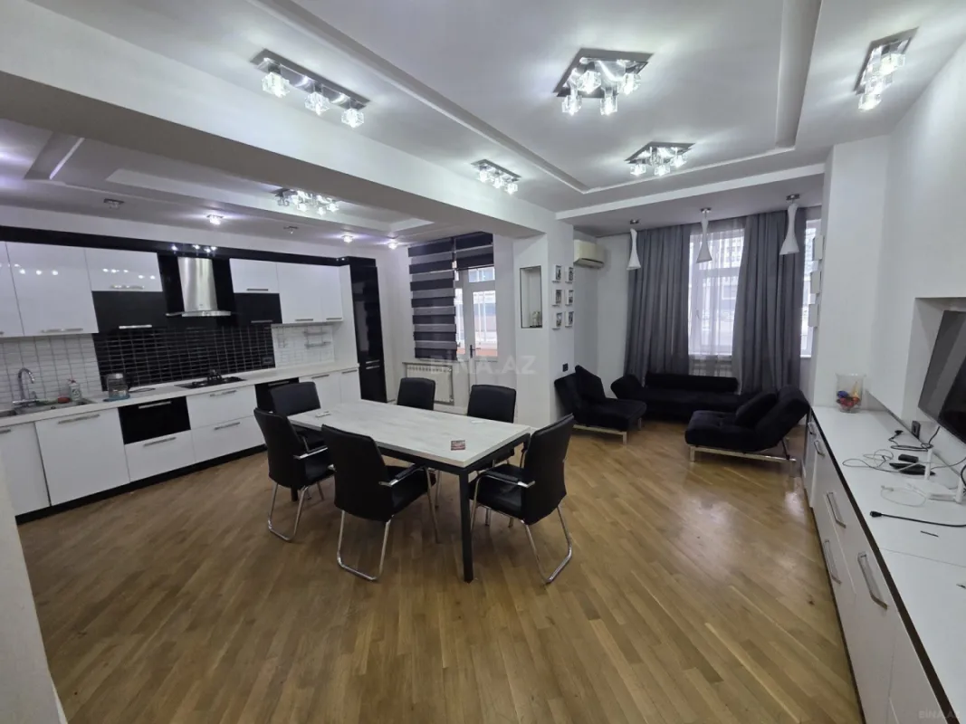 Kirayə verilir 3 otaqlı ofis 130 m²