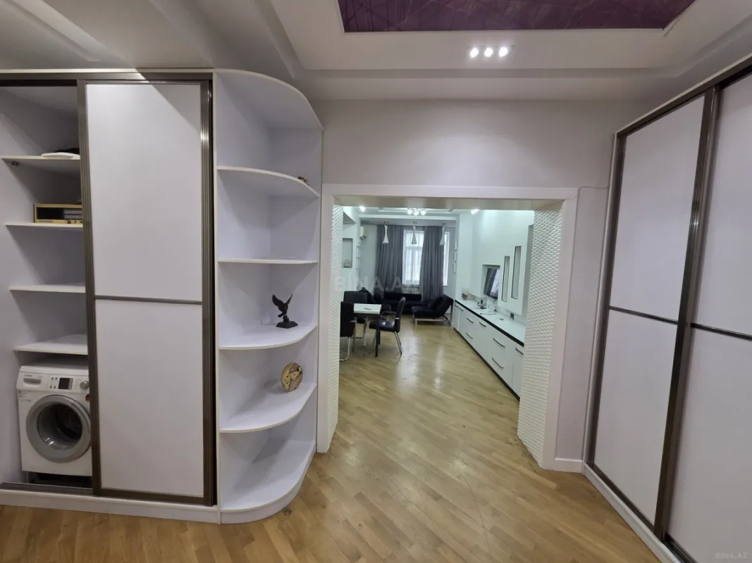 Kirayə verilir 3 otaqlı ofis 130 m²