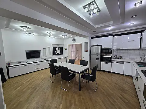 Kirayə verilir 3 otaqlı ofis 130 m² — Bakı, Xətai 3 otaq 130.00 m²