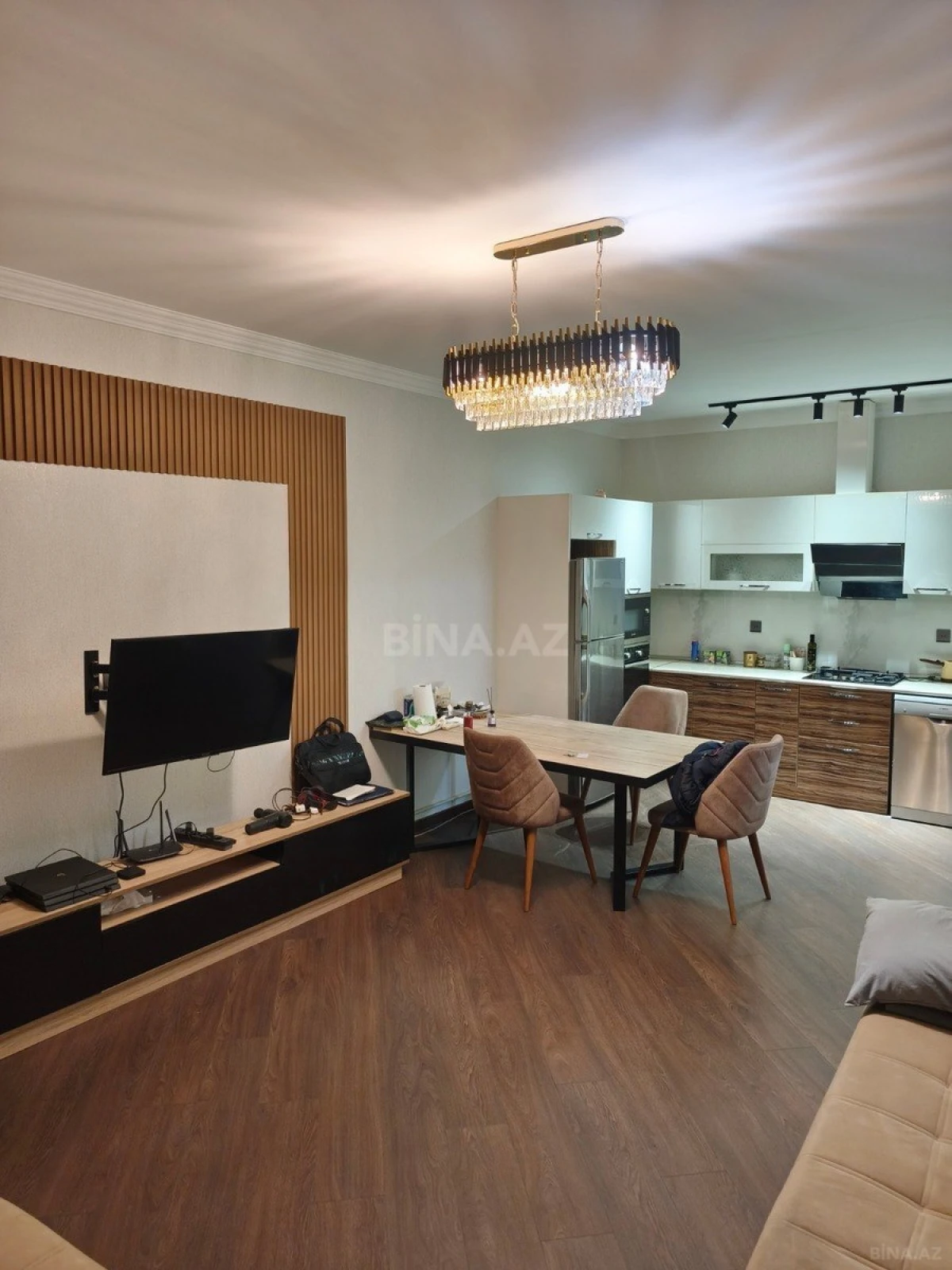 Kirayə verilir 3 otaqlı mənzil 110 m²