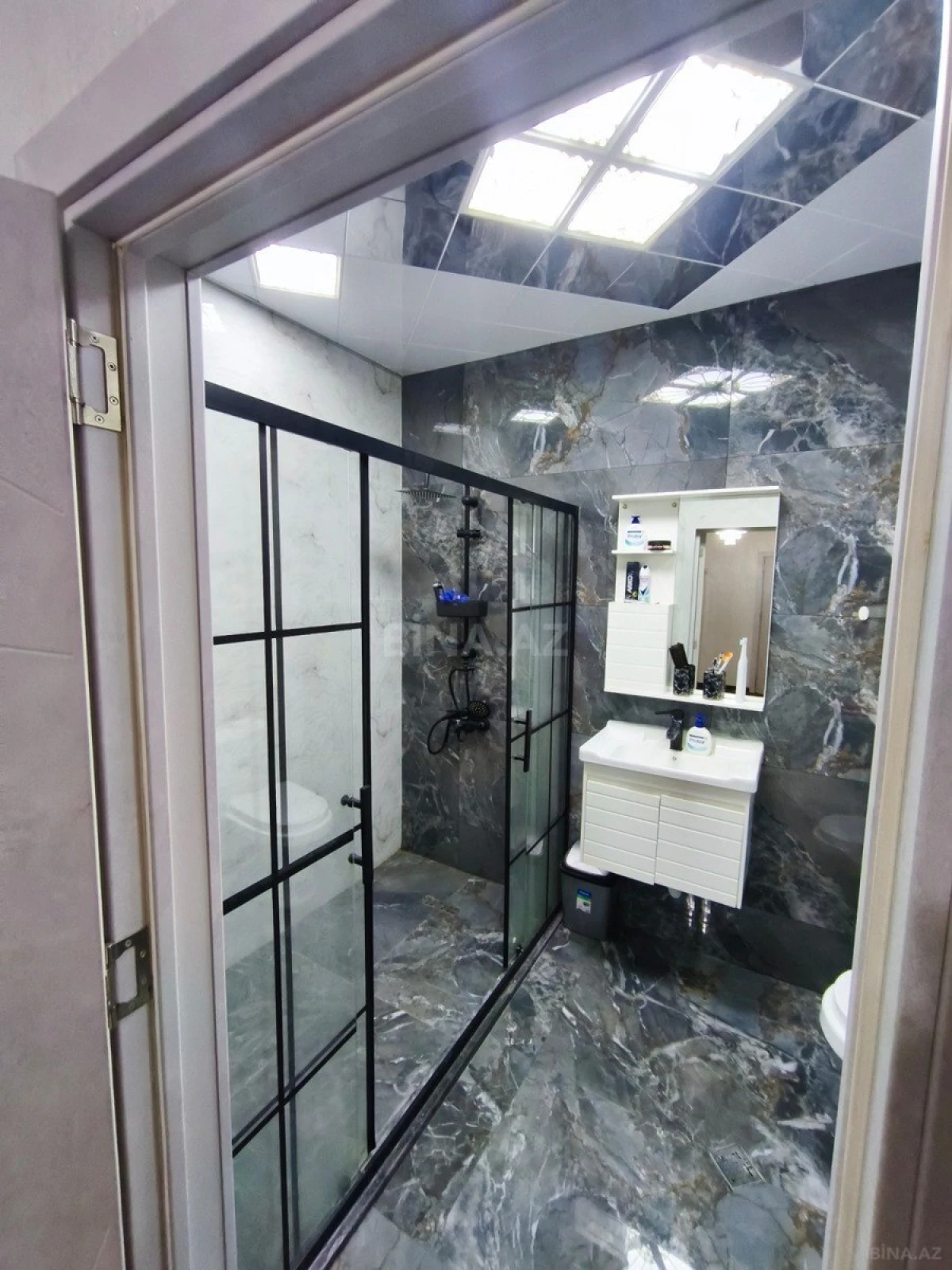 Kirayə verilir 3 otaqlı mənzil 110 m²