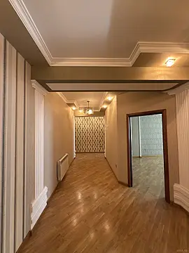 Satılır 3 otaqlı mənzil 134 m²