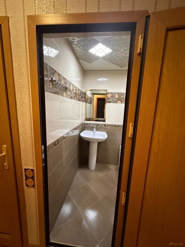 Kirayə verilir 2 otaqlı mənzil 65 m²