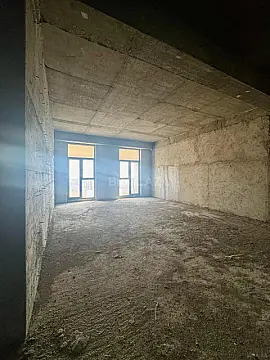 Satılır 5 otaqlı mənzil 295 m²