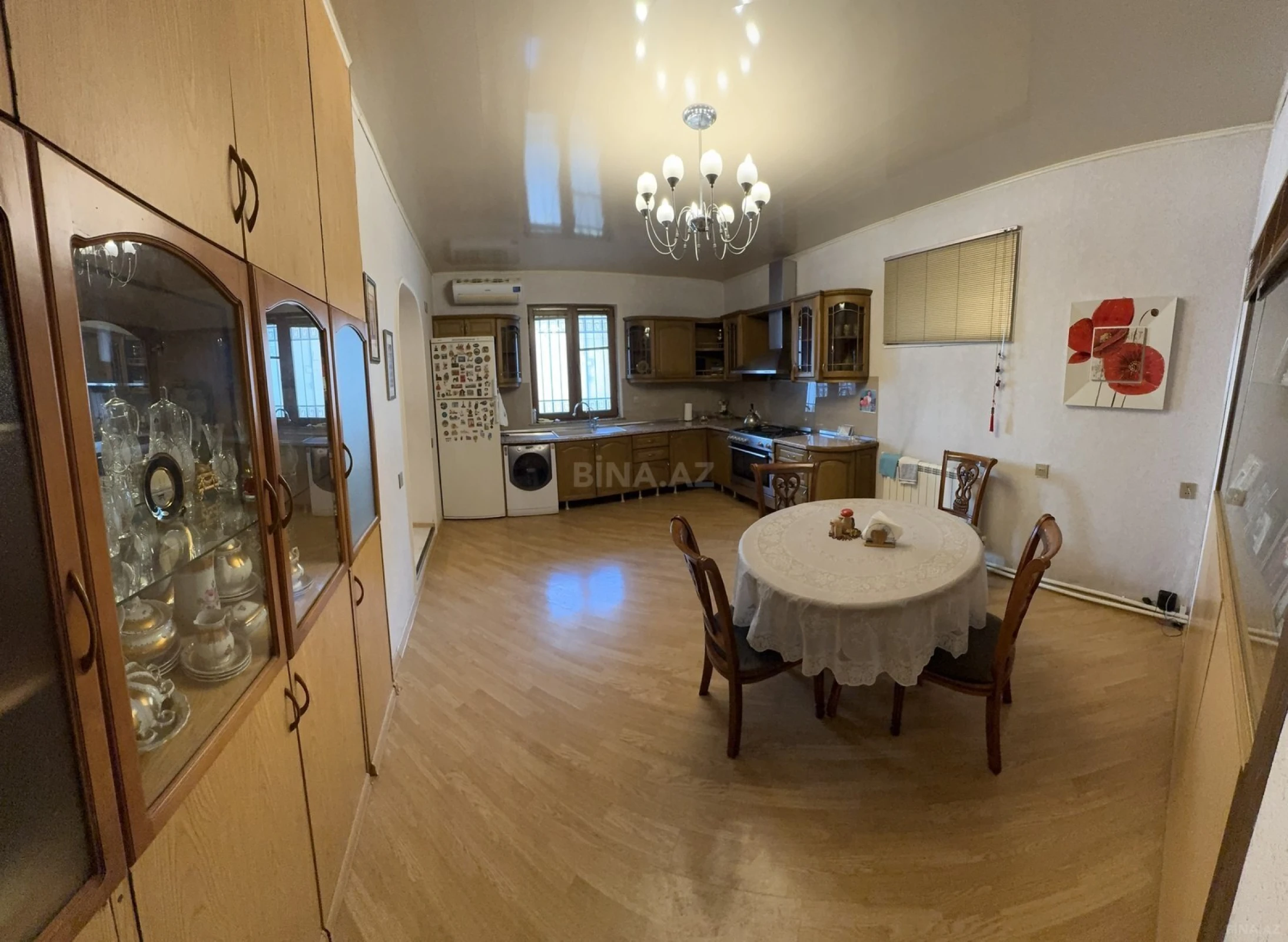 Satılır 5 otaqlı həyət evi 100 m²