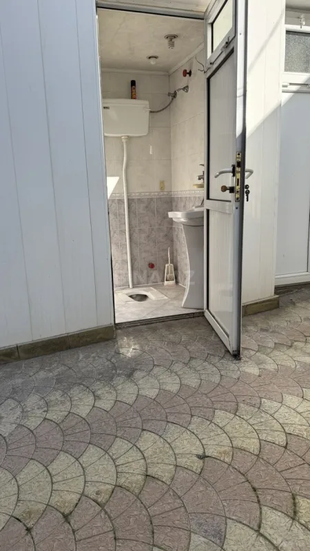 Satılır 5 otaqlı həyət evi 100 m²