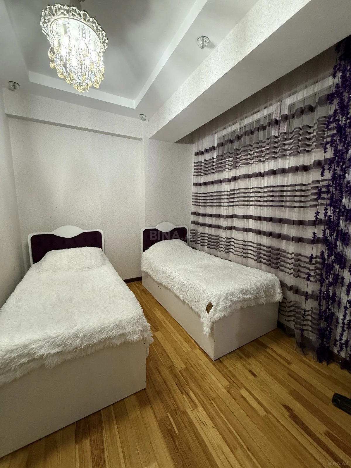 Kirayə verilir 2 otaqlı mənzil 90 m²