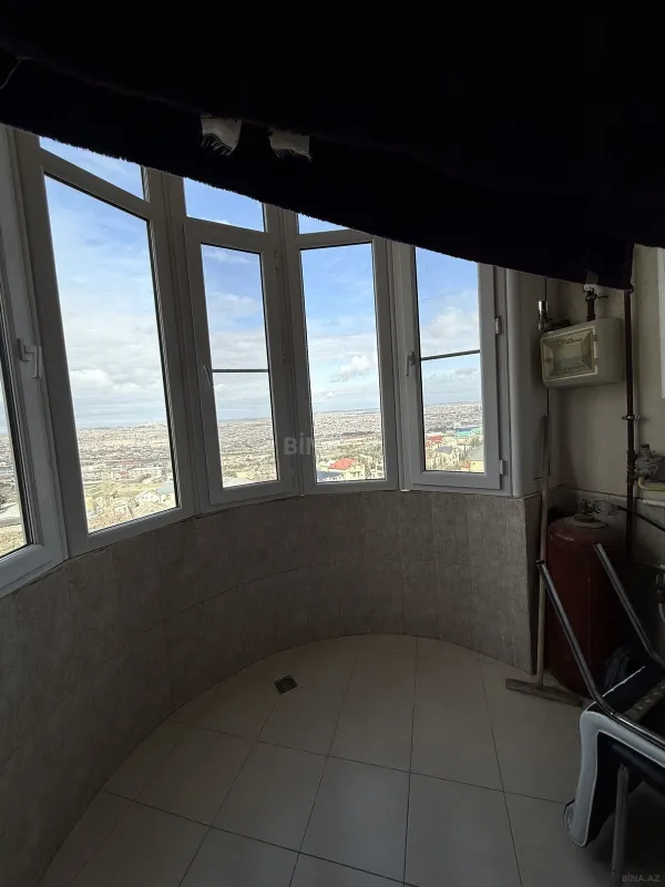 Kirayə verilir 2 otaqlı mənzil 90 m²