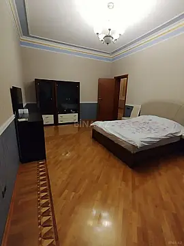 Kirayə verilir 4 otaqlı mənzil 240 m² — Bakı, Xətai m/s yanı 4 otaq 240.00 m²