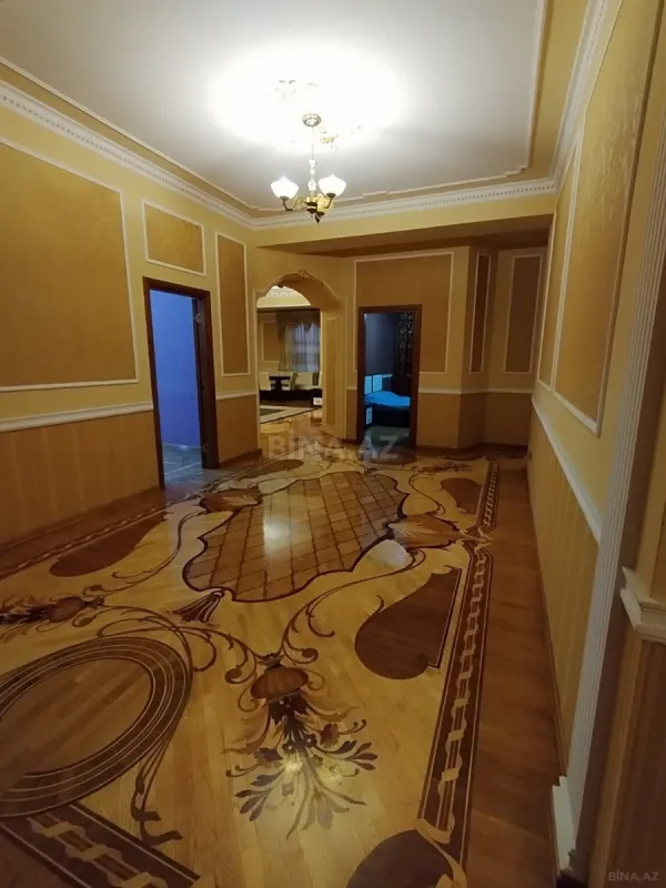 Kirayə verilir 4 otaqlı mənzil 240 m²