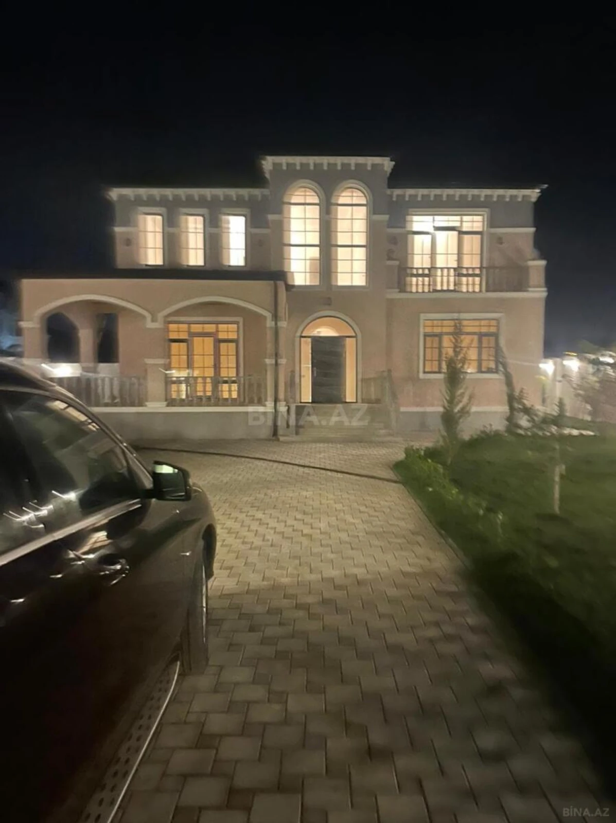 Satılır 6 otaqlı həyət evi 260 m²