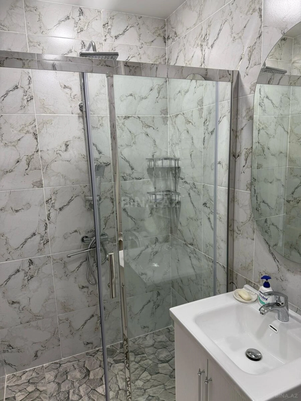 Kirayə verilir 2 otaqlı mənzil 55 m²