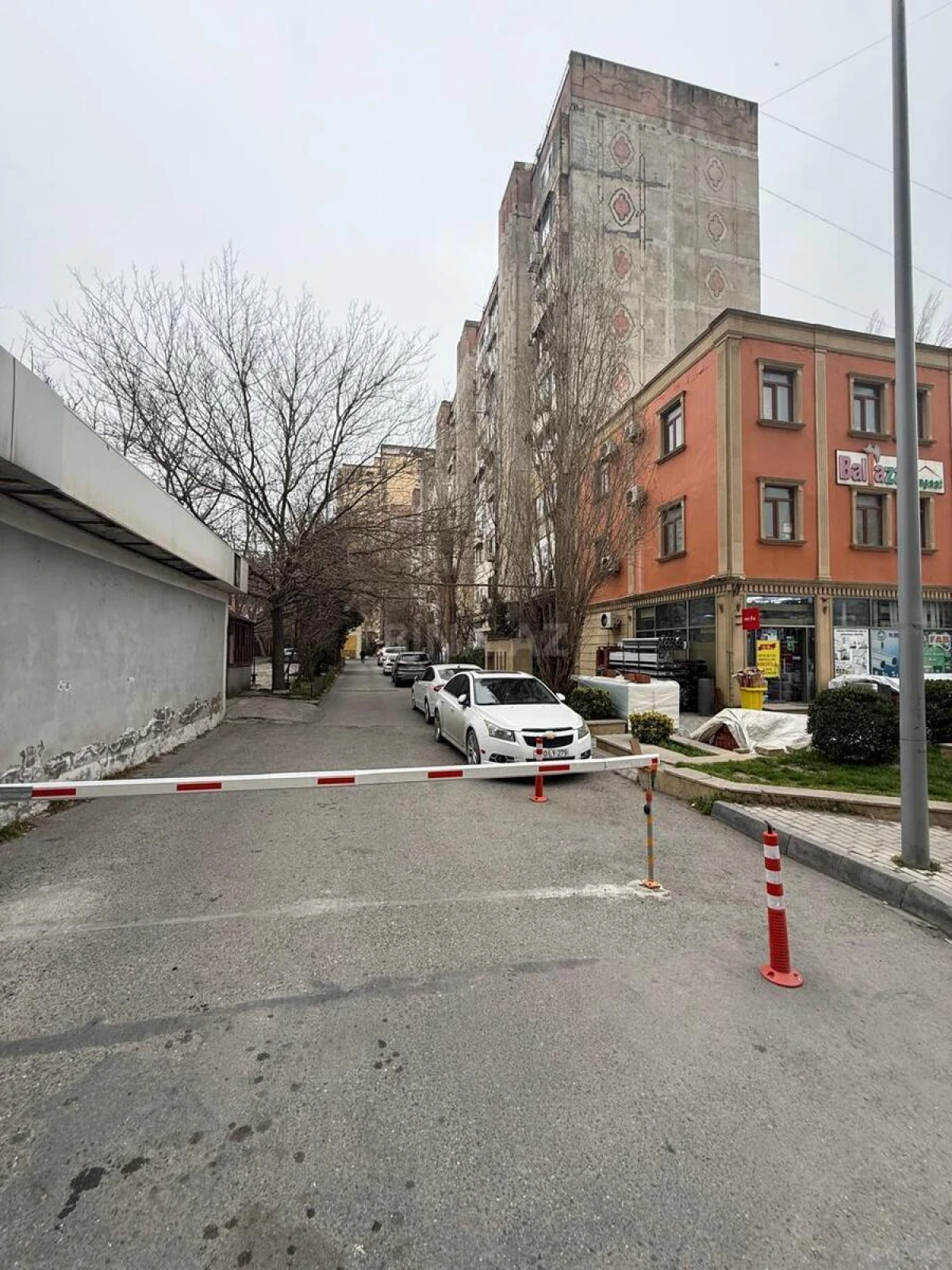 Kirayə verilir 3 otaqlı mənzil 80 m²