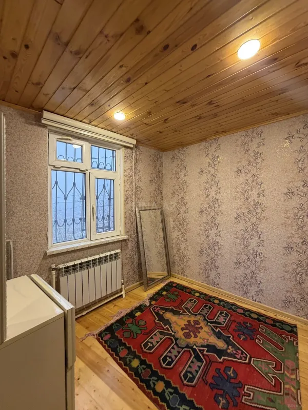 Satılır 6 otaqlı həyət evi 140 m²