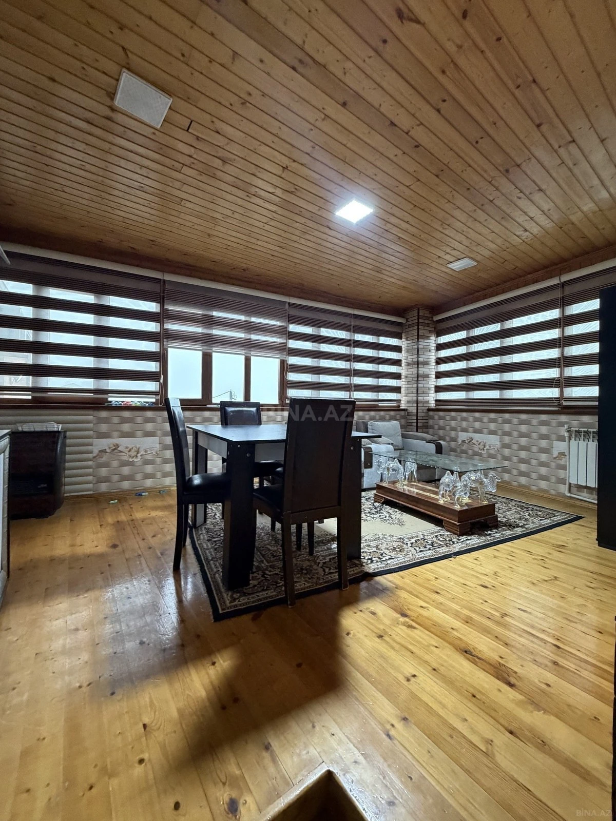 Satılır 6 otaqlı həyət evi 140 m²