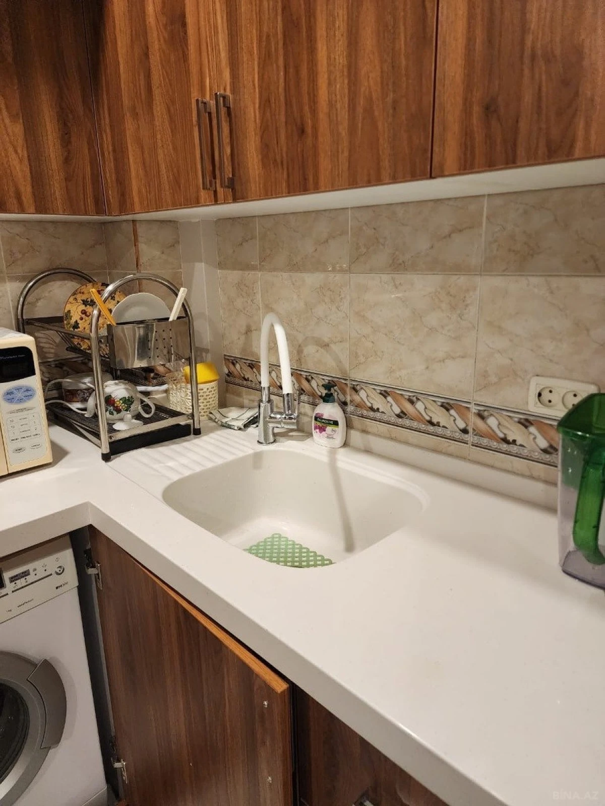 Satılır 5 otaqlı mənzil 200 m²