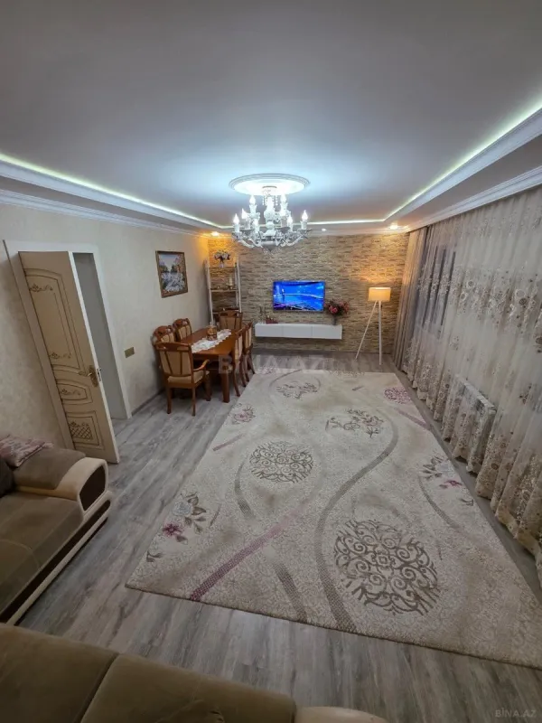 Satılır 4 otaqlı mənzil 110 m²