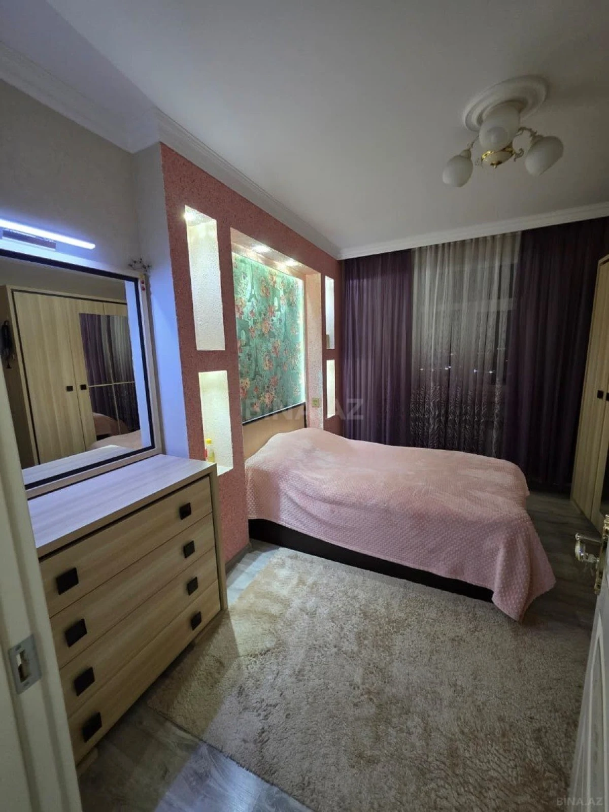 Satılır 4 otaqlı mənzil 110 m²