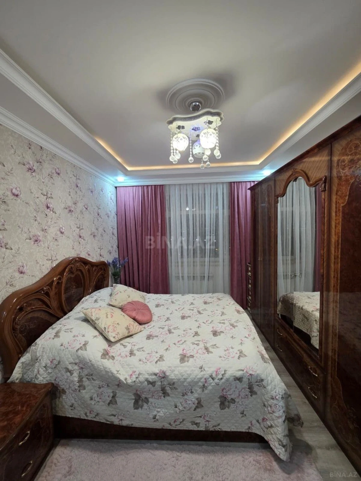 Satılır 4 otaqlı mənzil 110 m²