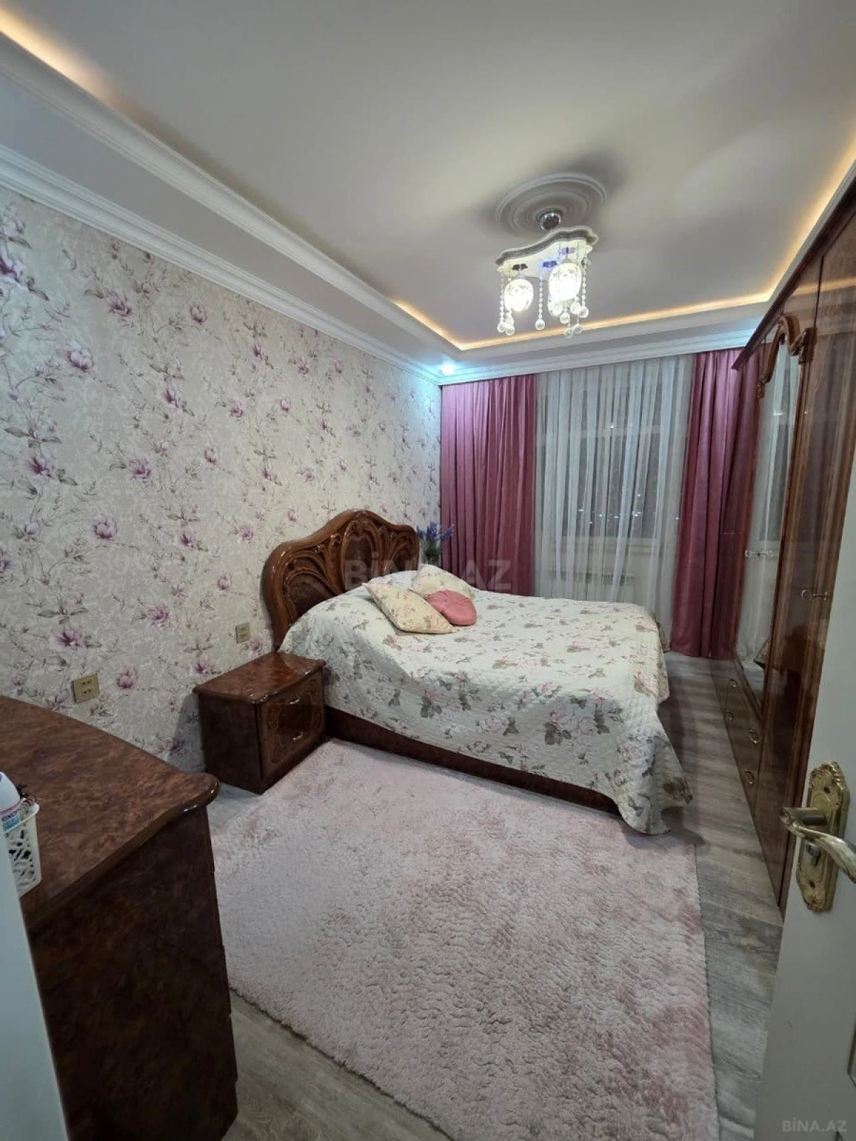 Satılır 4 otaqlı mənzil 110 m²