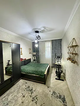 Satılır 3 otaqlı mənzil 105 m²